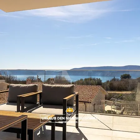 Neoma Villa *