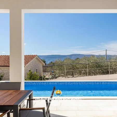 Villa Neoma *